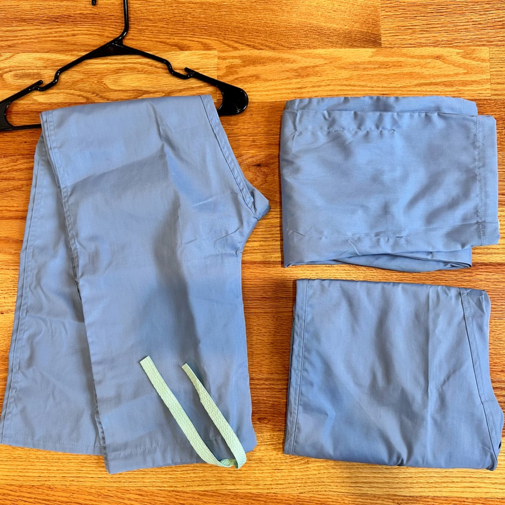 Medical scrubs - BUY 1 GET 2 FREE